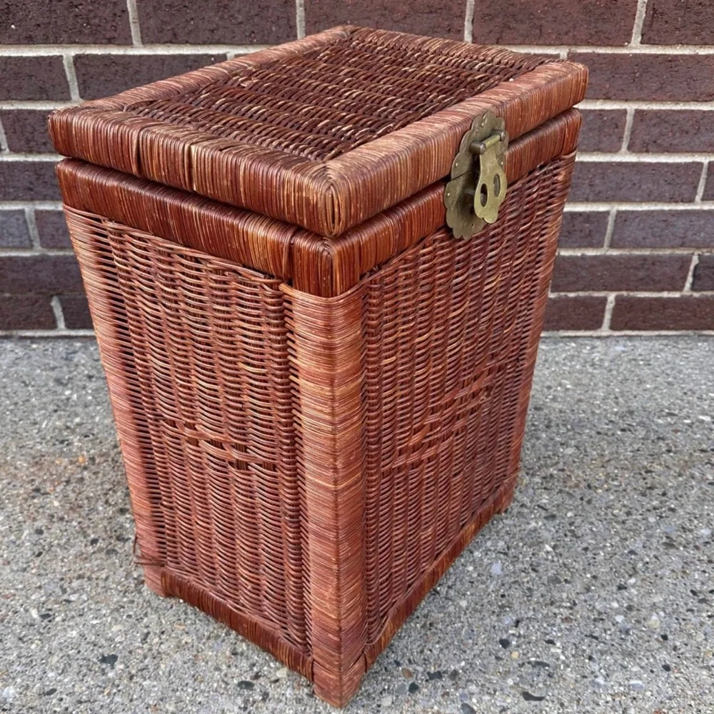 Natural Wicker Trunk or End Table Base 20H x 14W x 10.5D